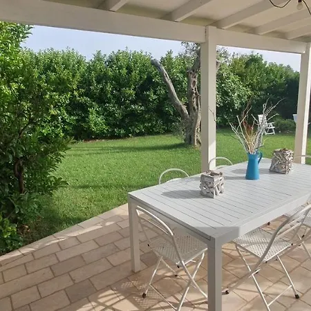 펜션 Casina Leonarda By Salento Com 나르도